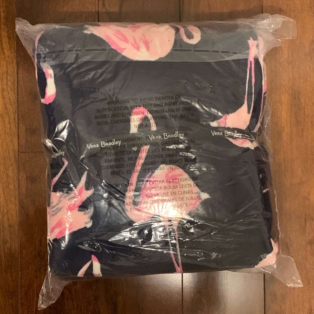 NWT Vera Bradley Throw Blanket Flamingo Fiesta - Picture 3 of 3